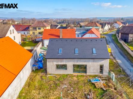 56366f1c-9fee-44bf-8628-4155a6337e9d-1-105-c.jpeg | Prodej - dům/vila, 162 m²