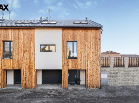 p1120739.jpg | Prodej - dům/vila, 179 m²