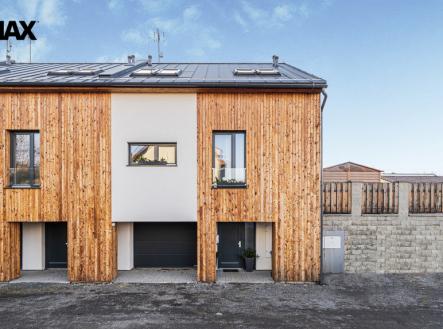 p1120739.jpg | Prodej bytu, 4+kk, 244 m²