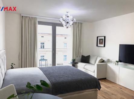 img-1112.png | Pronájem bytu, 1+kk, 39 m²