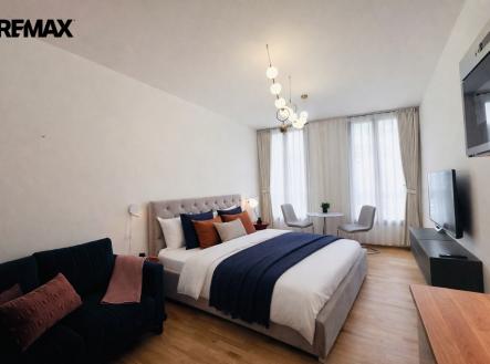 Pronájem bytu, 1+kk, 32 m² obrázek