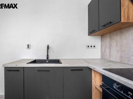 260223-byt-rotava-3.jpg | Prodej bytu, 2+1, 59 m²