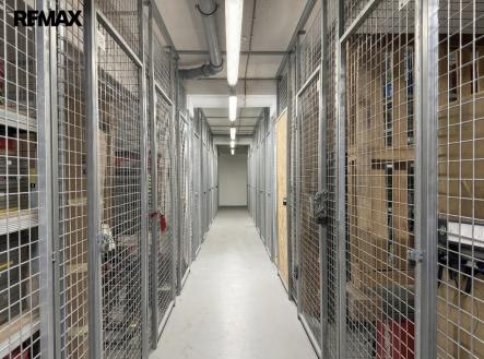 img-3419.jpg | Pronájem - skladovací prostor, 2 m²