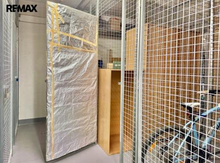 img-3418.jpg | Pronájem - skladovací prostor, 2 m²