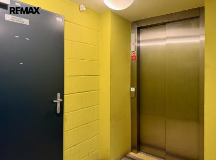 img-3454.jpg | Pronájem - skladovací prostor, 2 m²