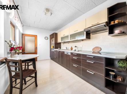 260312-dum-bela-pod-bezdezem-17.jpg | Prodej - dům/vila, 178 m²