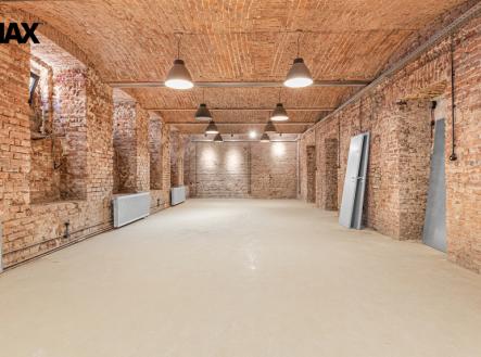 p1200353.jpg | Prodej - jiné, 334 m²