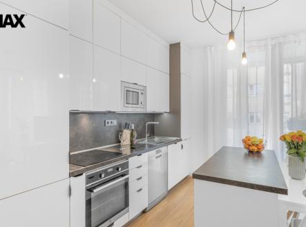 p1233415.jpg | Prodej bytu, 3+kk, 69 m²