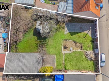 vyznaceni-pozemek-kladno.png | Prodej - pozemek pro bydlení, 680 m²