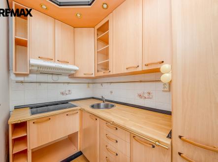 260413-byt-bohnice-3.jpg | Pronájem bytu, 1+kk, 35 m²