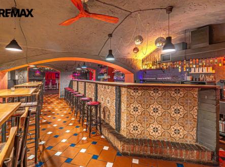 p1775926.jpg | Pronájem - restaurace, 250 m²