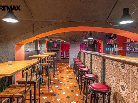 p1775932.jpg | Pronájem - restaurace, 250 m²