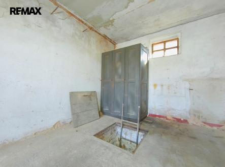 img-20260402-213029.jpg | Prodej - malý objekt/garáž