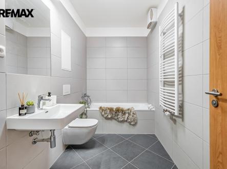 p1772829-1.jpg | Prodej bytu, 1+kk, 44 m²