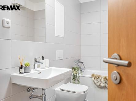 p1773005-1.jpg | Prodej bytu, 1+kk, 44 m²