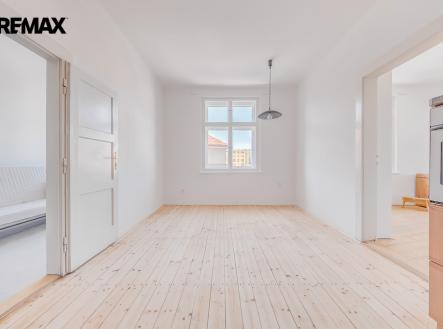 260430-byt-kolbenova-praha-6.jpg | Pronájem bytu, 2+1, 62 m²