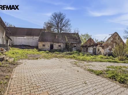 pcva9350.jpg | Prodej - zemědělský objekt, 2 020 m²