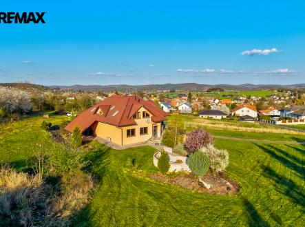 240428-dum-bus-8.jpg | Prodej - dům/vila, 250 m²