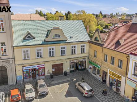 dji-20260430145635-0005-d.jpg | Prodej - dům/vila, 210 m²
