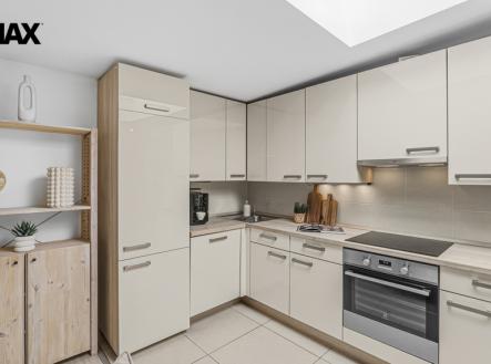 p1358929.jpg | Prodej bytu, 2+kk, 68 m²