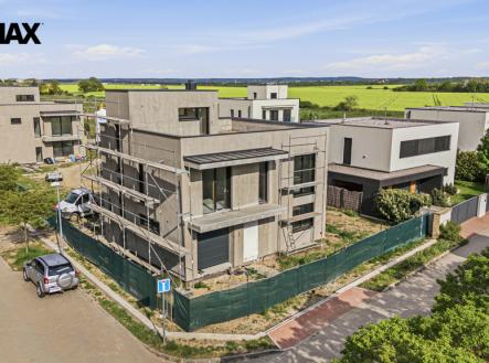 dji-20260505165702-0097-d.jpg | Prodej - dům/vila, 270 m²