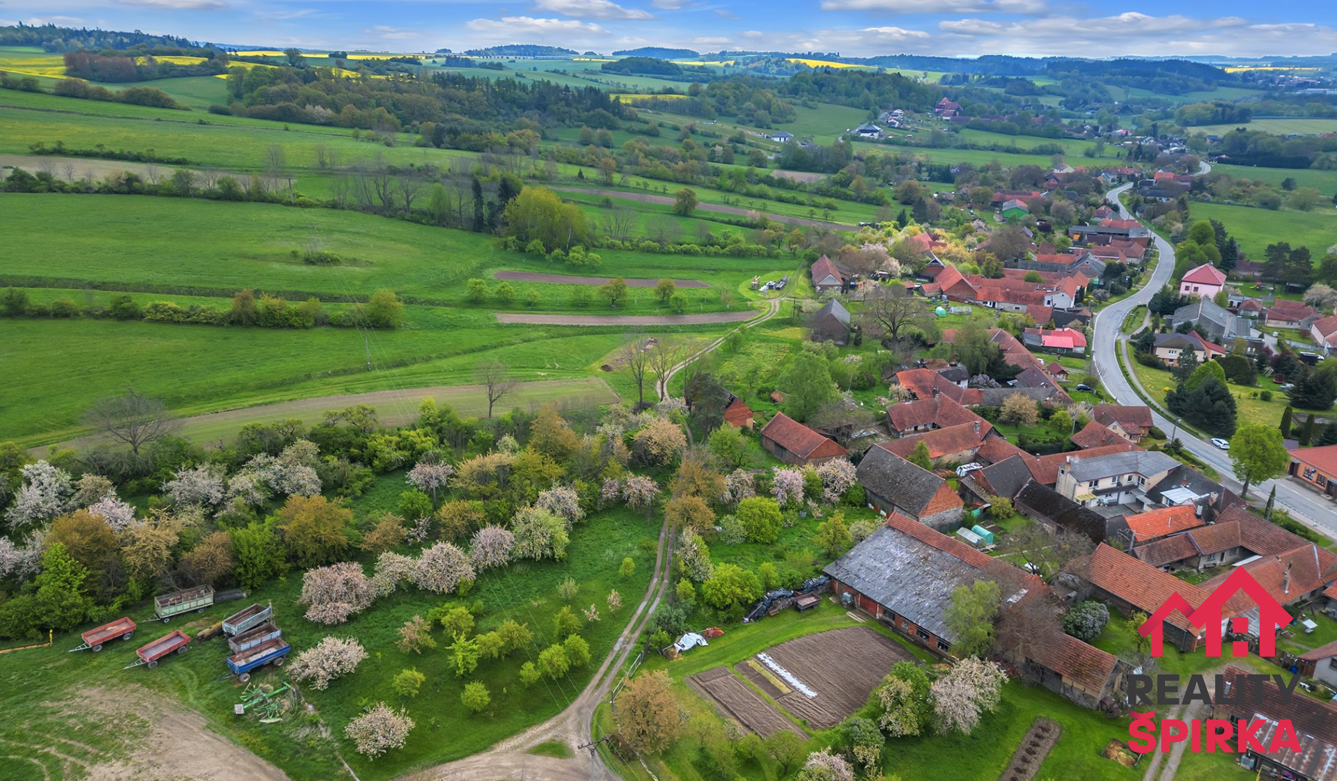 Prodej zemědělská usedlost Dzbel, CP 2.462 m² 