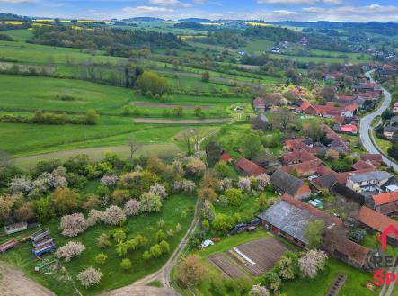 Prodej - zemědělský objekt, 1 702 m²