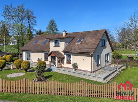 Prodej - dům/vila, 178 m²