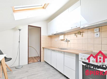 Pronájem bytu, 2+1, 73 m²