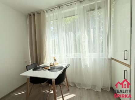 Pronájem bytu, 1+1, 35 m²