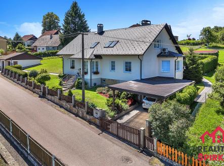 Prodej - dům/vila, 233 m²