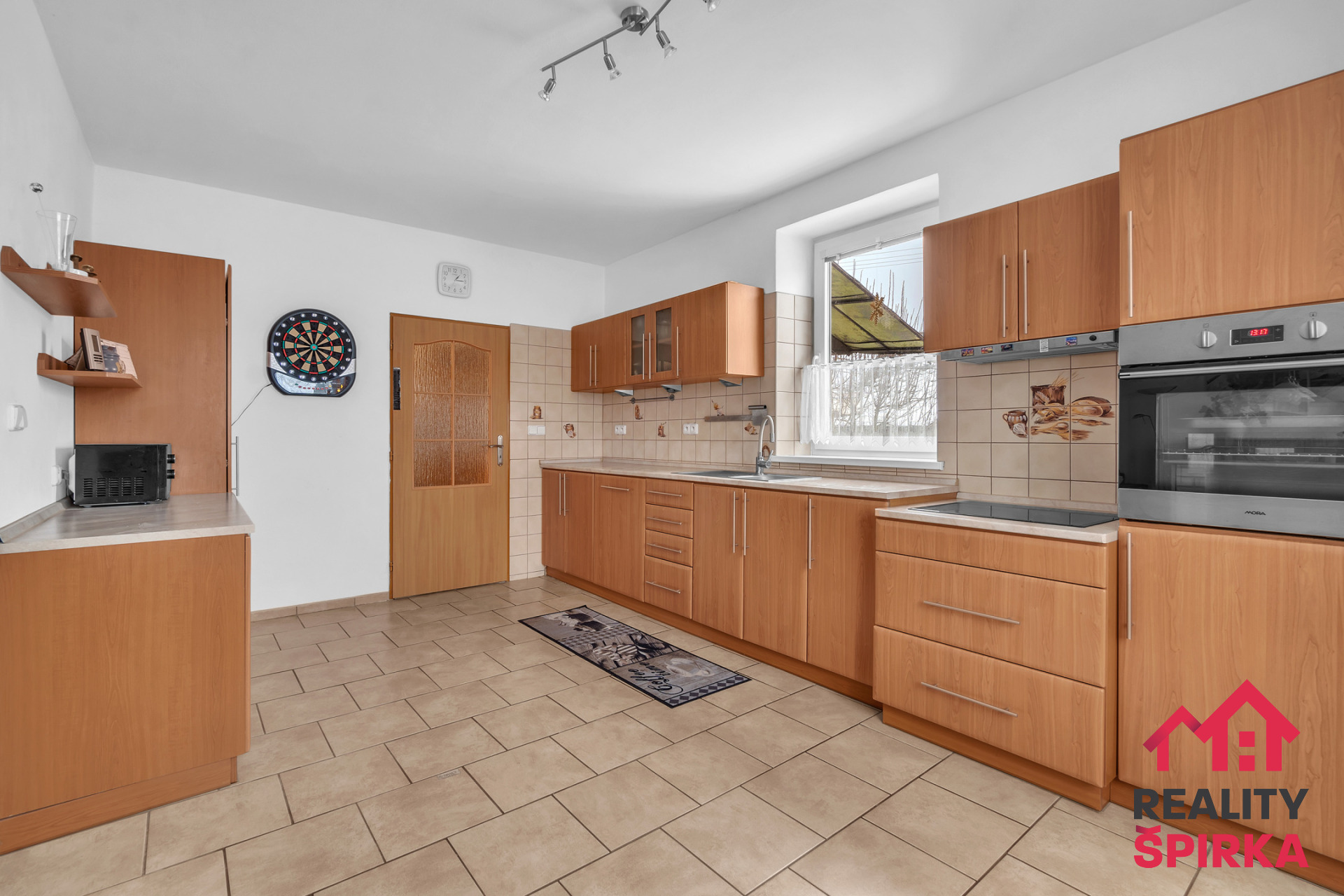 RD 4+1, garáž, pergola, Staré Město, okres Svitavy