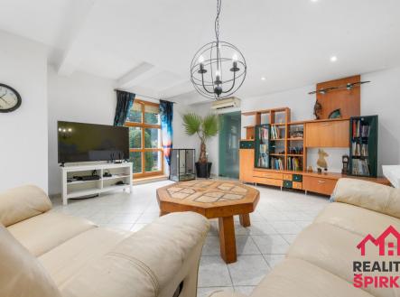 Prodej - dům/vila, 275 m²