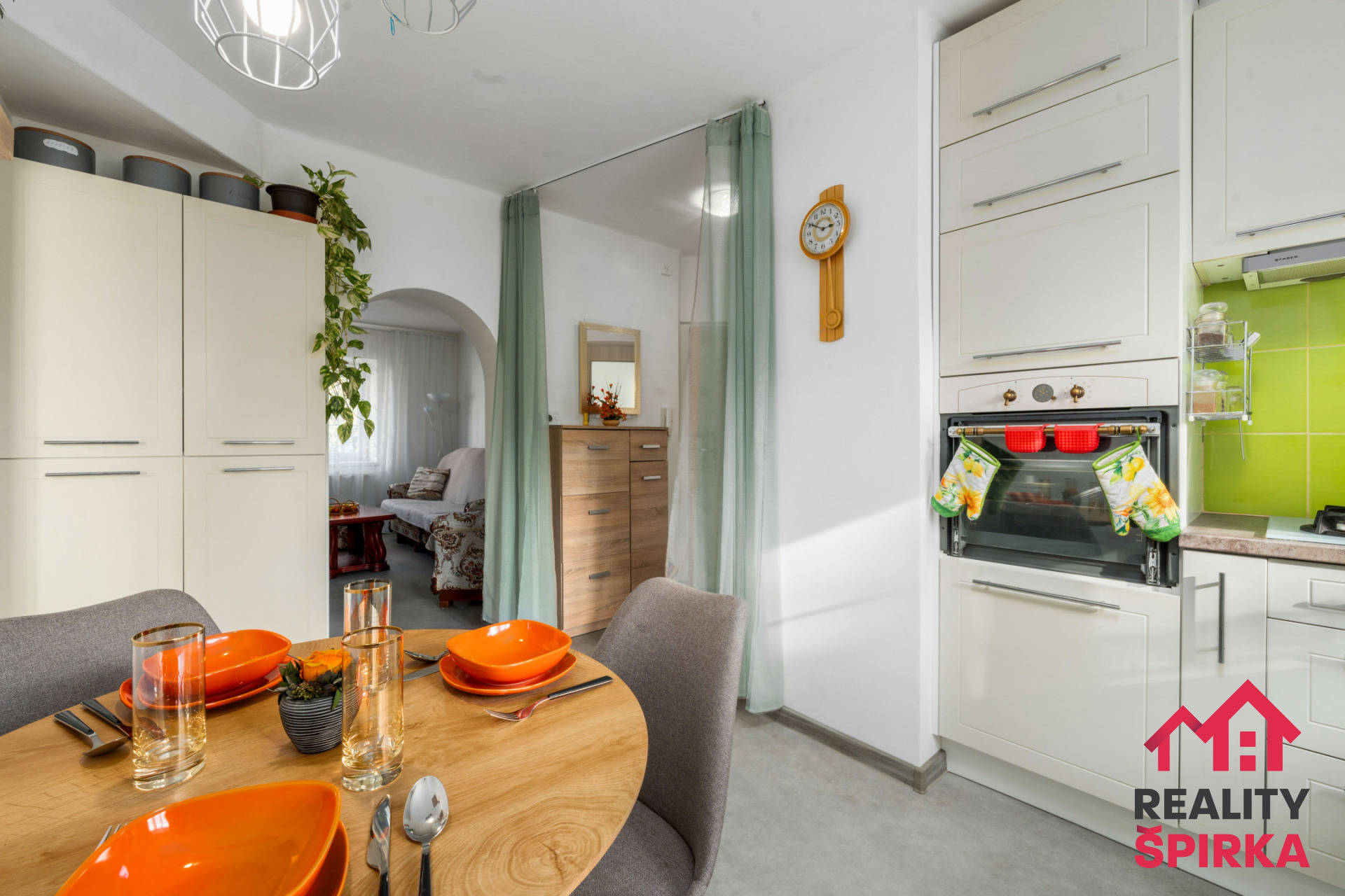 Prodej bytu po rekonstrukci 3+1, CP 88,3 m2, ul. Javoříčko, Šumperk 