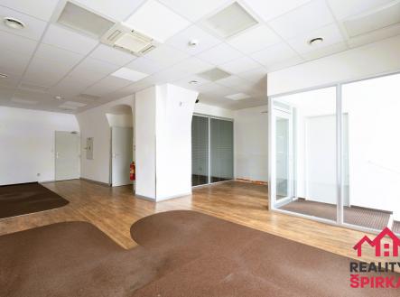 Pronájem - kanceláře, 139 m²