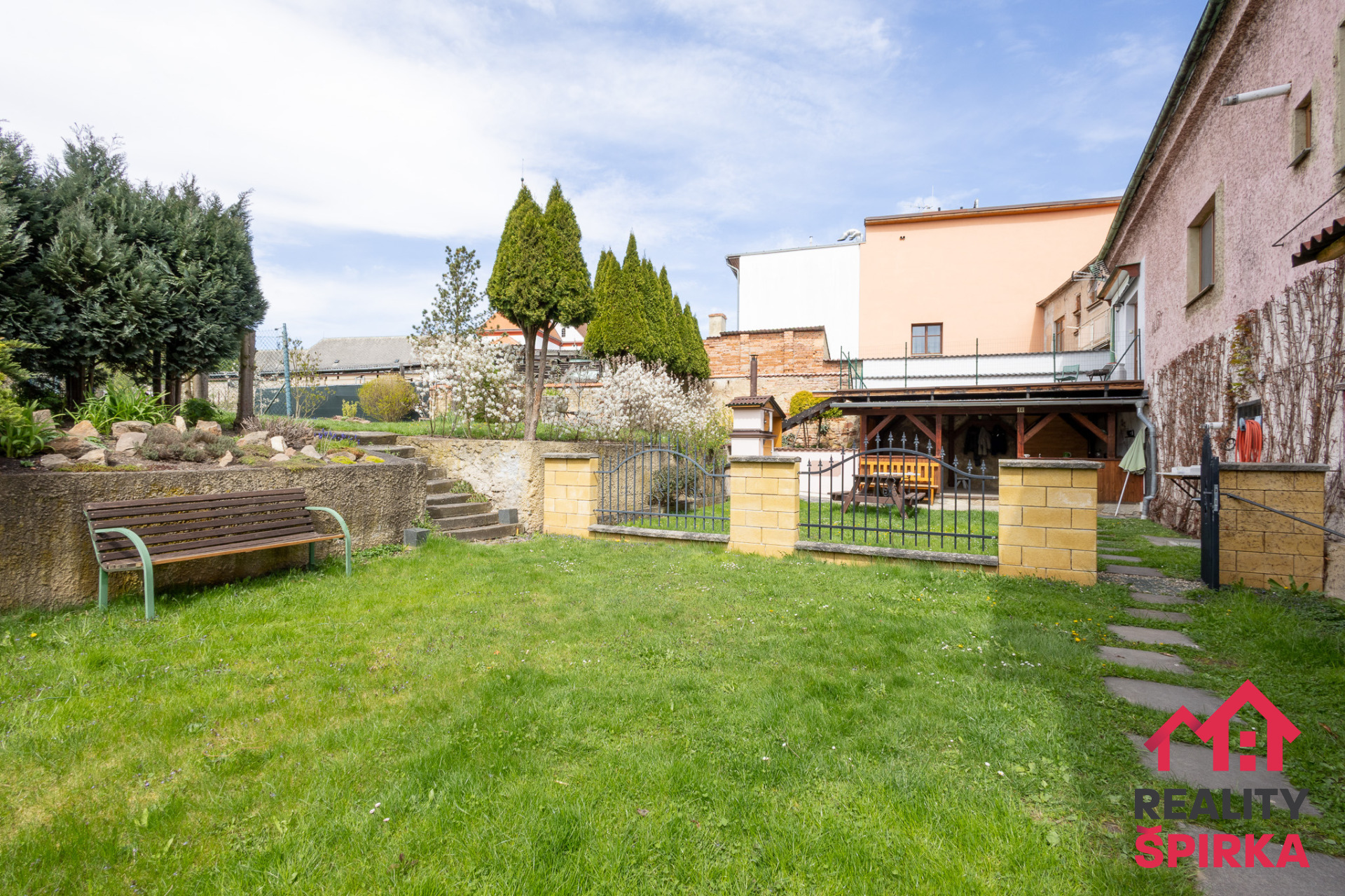 Prodej domu s byty a komerčními prostory, Moravská Třebová