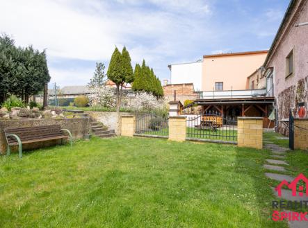 Prodej - komerční objekt, jiný, 455 m²