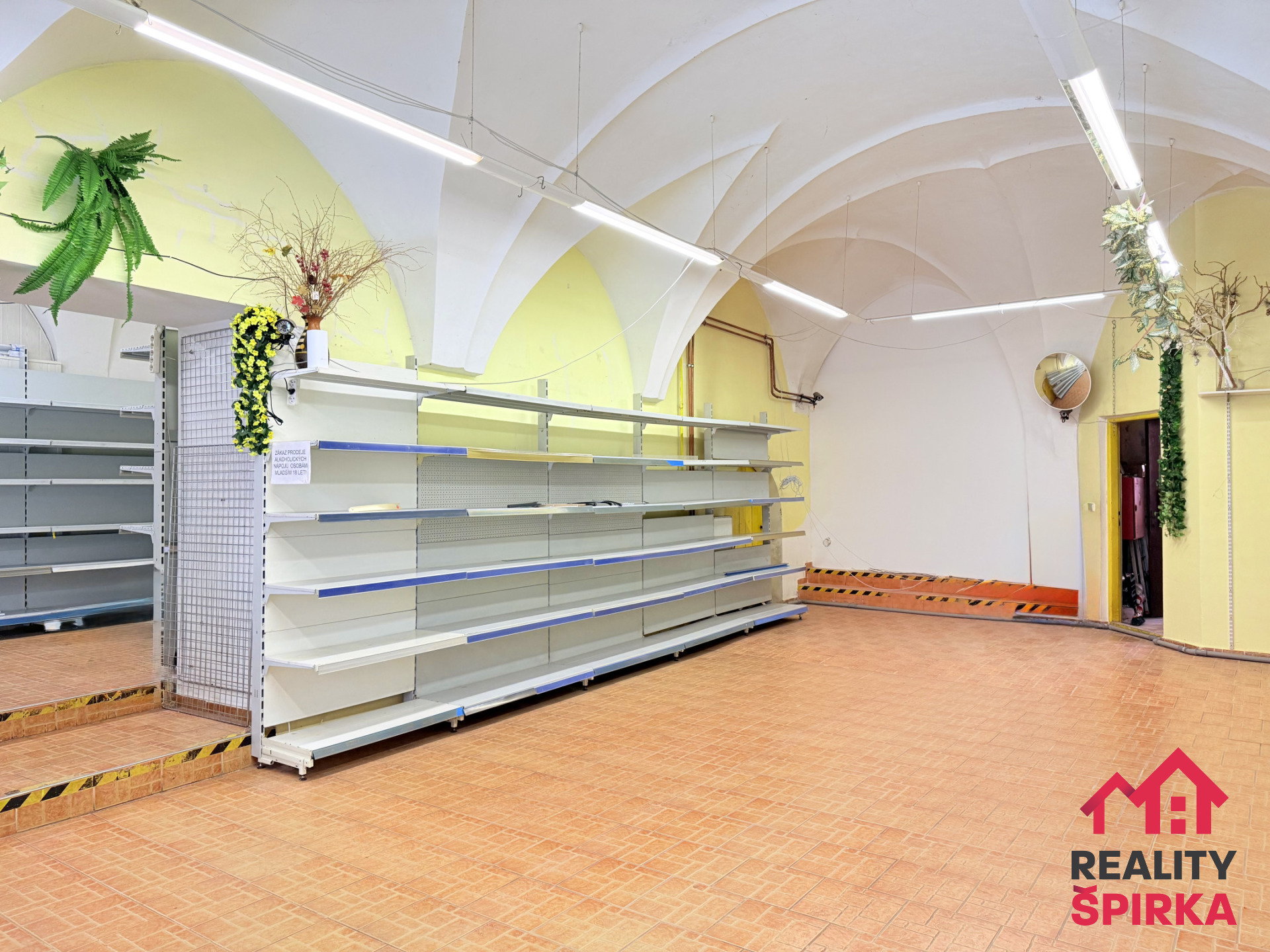 Pronájem komerčních prostor, 90 m2, Čs. armády, centrum Moravské Třebové