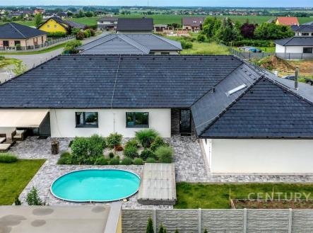 . | Prodej - dům/vila, 417 m²