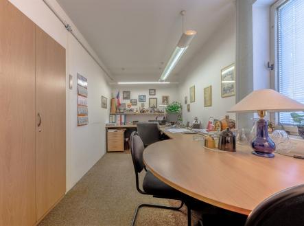 . | Prodej - obchodní prostor, 630 m²