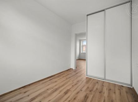 . | Pronájem bytu, 3+kk, 45 m²