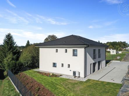 . | Prodej - dům/vila, 290 m²