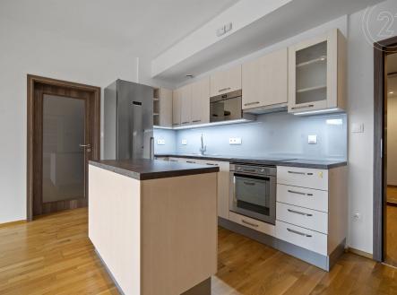 . | Pronájem bytu, 3+kk, 86 m²