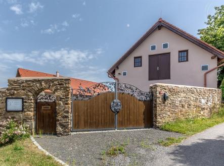   | Prodej - dům/vila, 623 m²