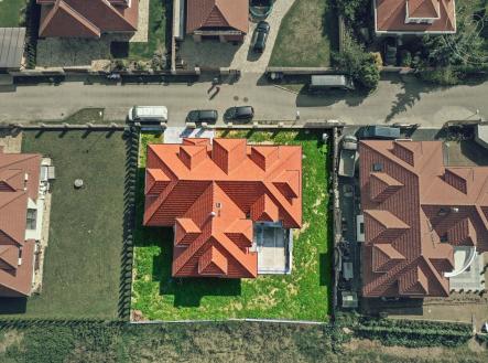 . | Prodej - dům/vila, 420 m²