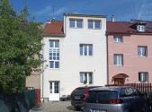 Prodej - nájemní dům, 282 m²