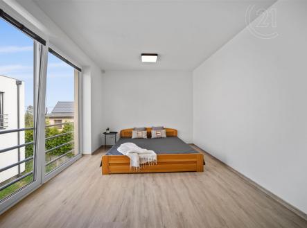 . | Pronájem - dům/vila, 145 m²