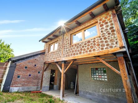 . | Prodej - dům/vila, 190 m²