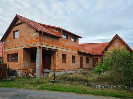 . | Prodej - dům/vila, 233 m²