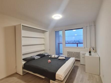 . | Pronájem bytu, 2+kk, 62 m²